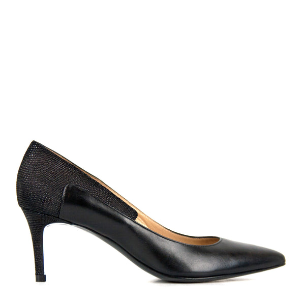 【関税込み】Black Leather Pumps With Silver Hardware Black Leather pumps | PRADA