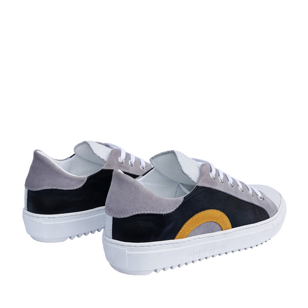 Alex black - Leather sneakers in black and white