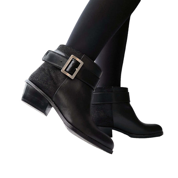 Emma black - Black ankle boots with buckle