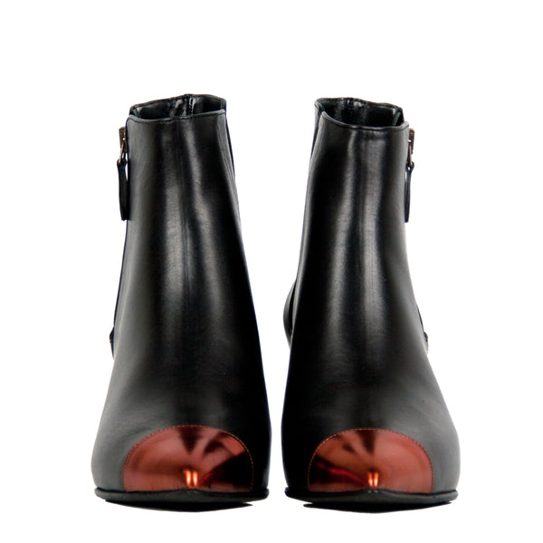 Elena black - Black ankleboots with metallic toe
