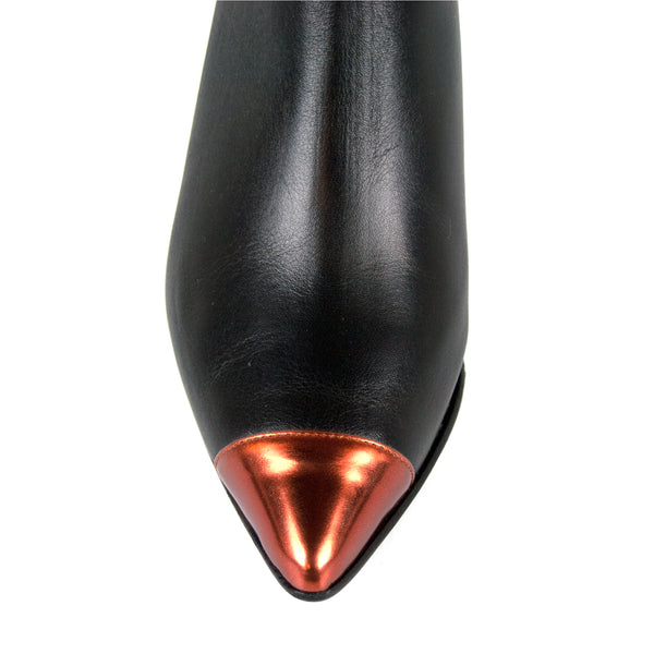 Elena black - Black ankleboots with metallic toe