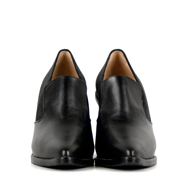 Emilia black - Black heeled loafers