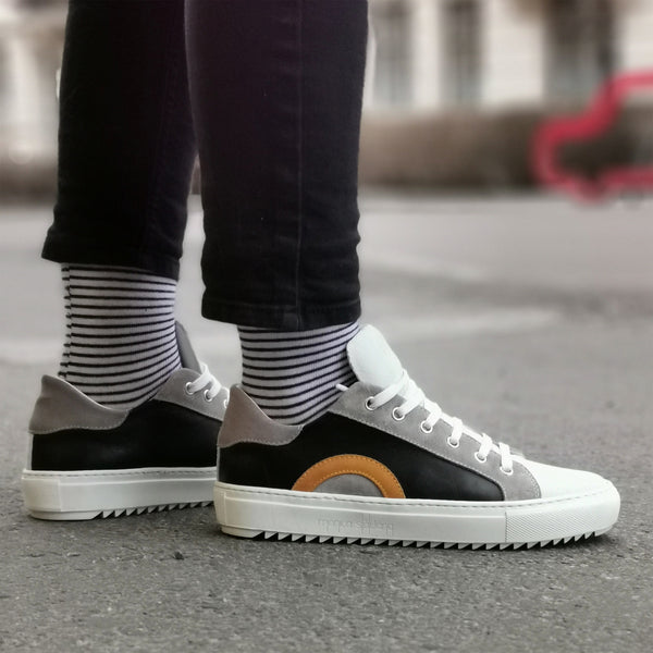 Alex black - Leather sneakers in black and white