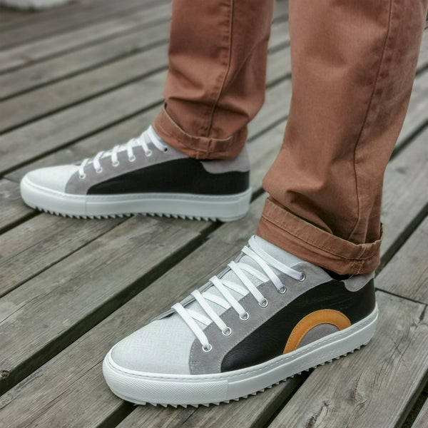 Alex black - Leather sneakers in black and white